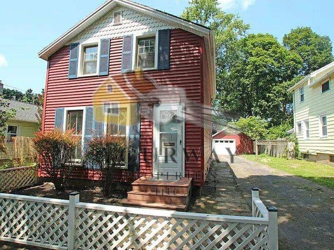 Photo - 140 Cypress St