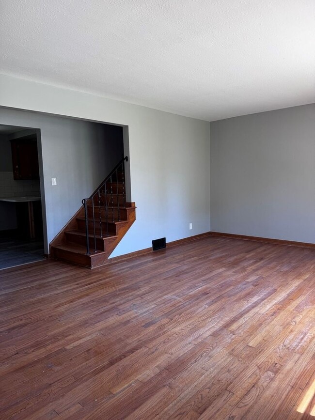 Photo - 23901 Puritan Ave