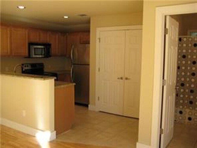 Photo - 5405 Evans Ave