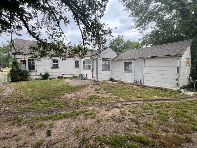 Photo - 3 Bedroom close to Campus!!