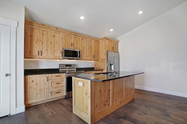 Photo - 336 Destiny Wy