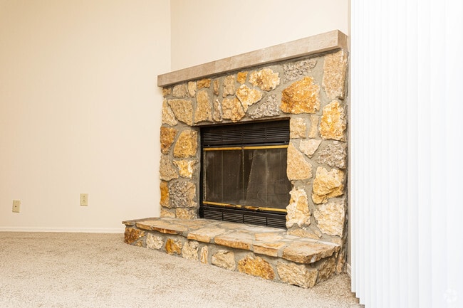 3HAB, 2BA - 1,352 ft² - Chimenea