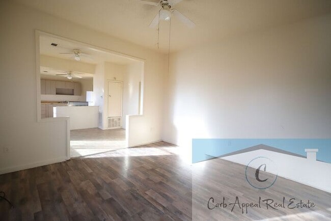 Building Photo - Utilities included plus cable and internet!! Newly renovated 1 bed/1 bath apt - HUD accepted!!