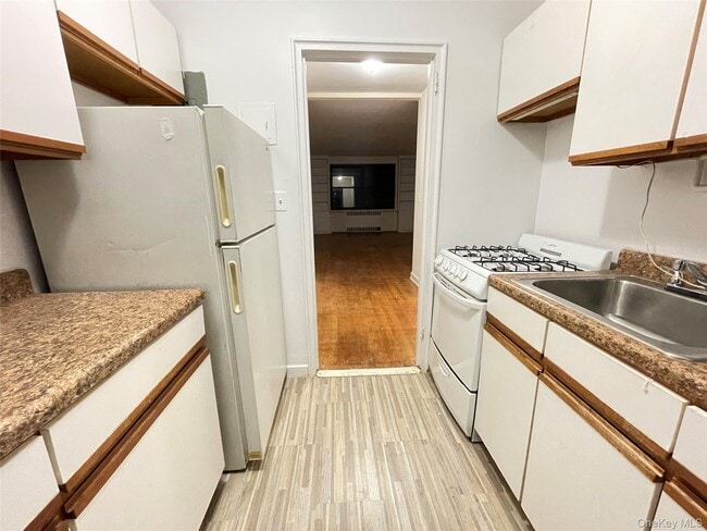 Photo - 17 Rockledge Rd Unit 2B