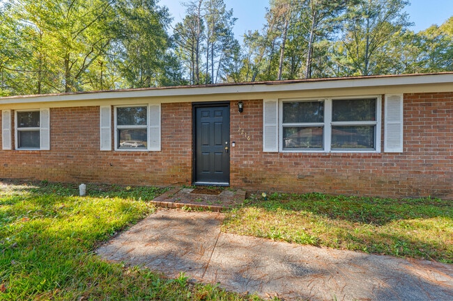 Photo - 2216 Winston Way