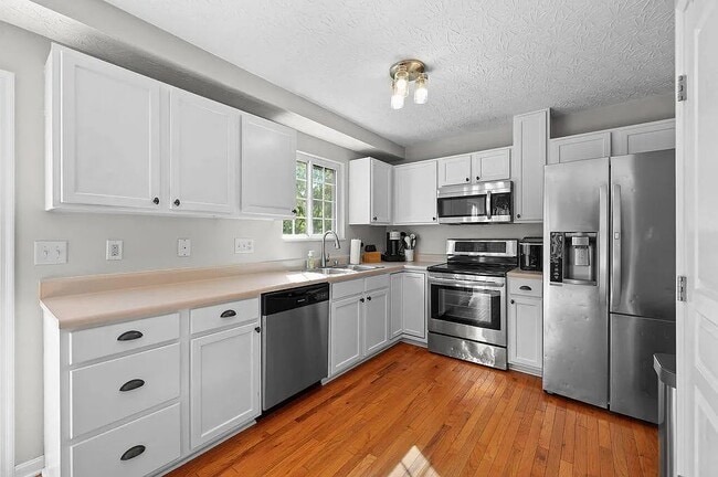 2700 Dorado Ct