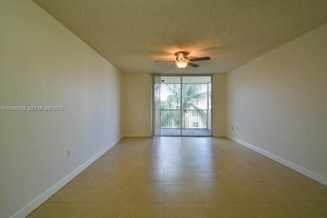 Photo - 8215 Lake Dr Unit 504