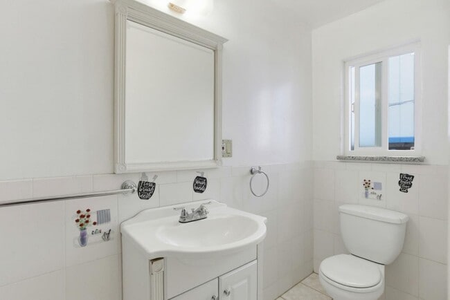 Photo - 210 N Delaware St