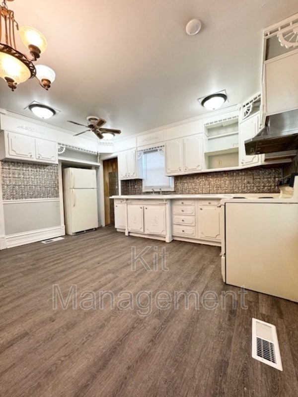 Photo - 1141 Earlwood Ave Unit Lower