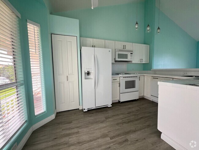 Building Photo - Furnished 2 Bedroom 2 bath Alii Lani Condo