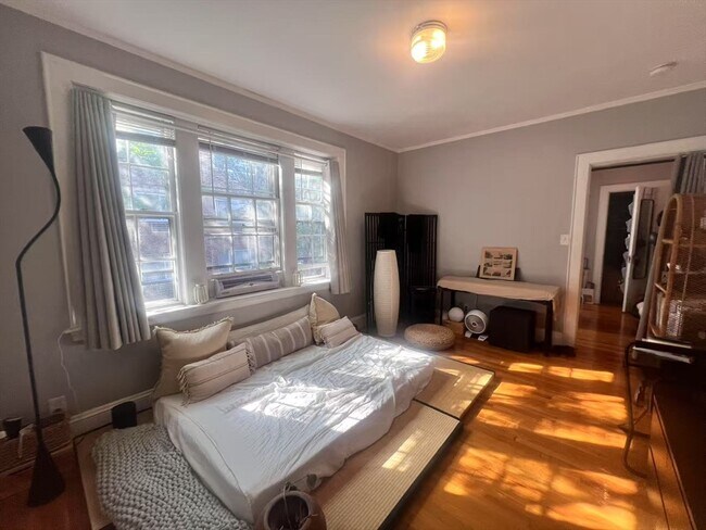 Photo - 284 Harvard St Unit 404