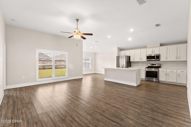 Photo - 227 Morning Crk Wy