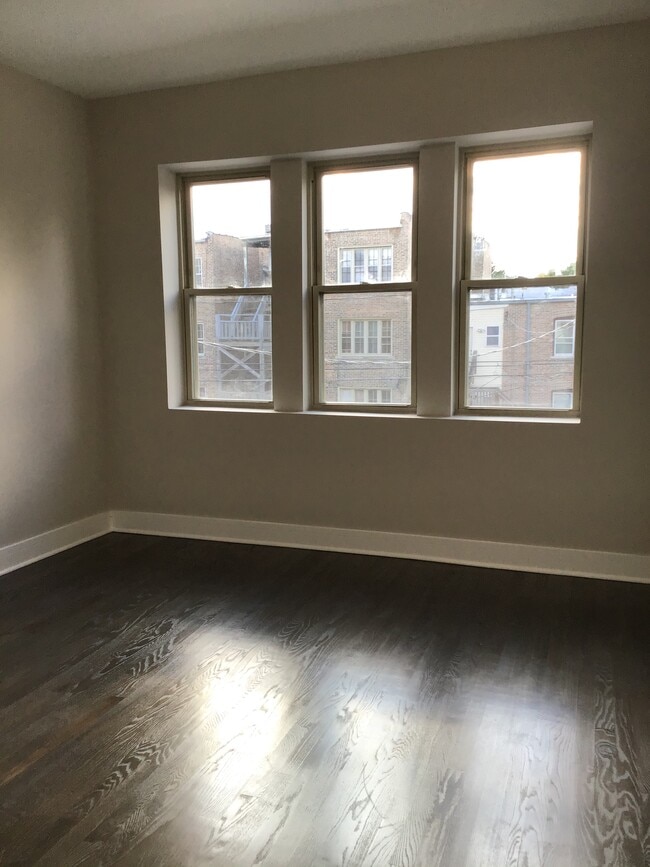 Photo - 8048 S Marshfield Ave Unit 2