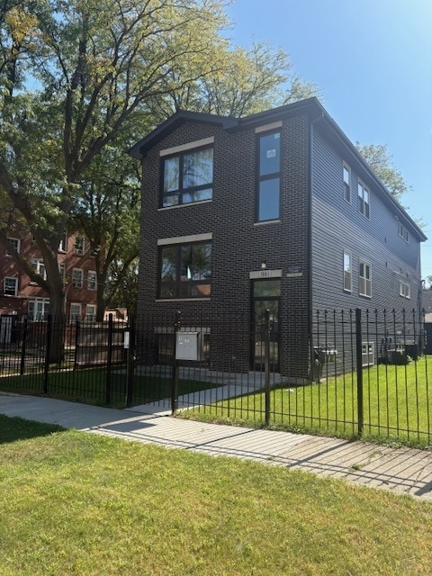 Photo - 5803 W Superior St Unit 3