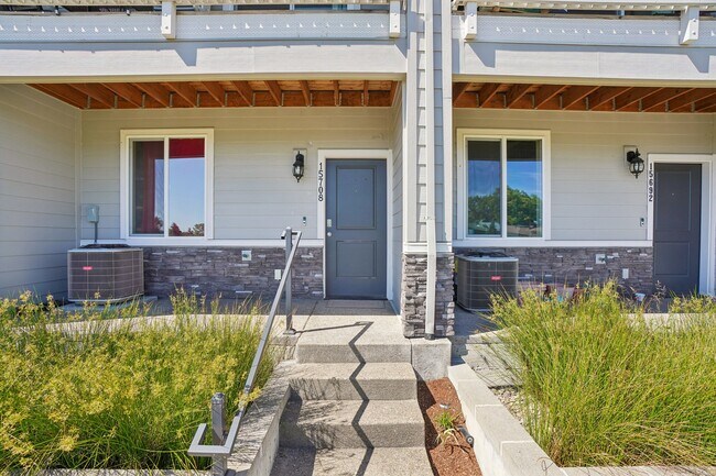Photo - 15708 NW Blueblossom St