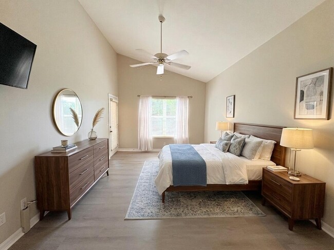 Building Photo - 9865 Perfect Dr Unit A