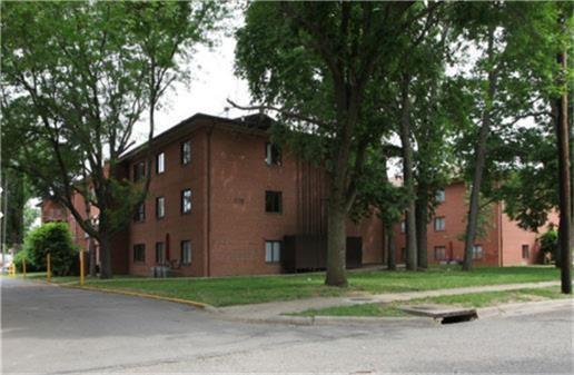 Photo - 841 Greenfield Dr