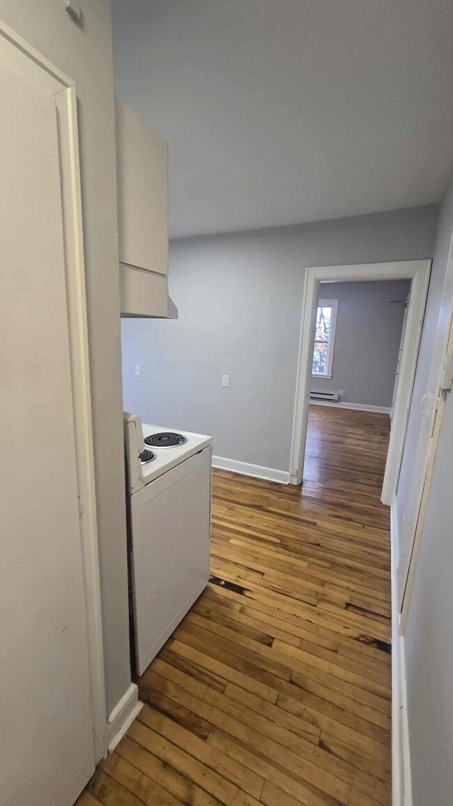 Photo - 56 Fleet St Unit 4