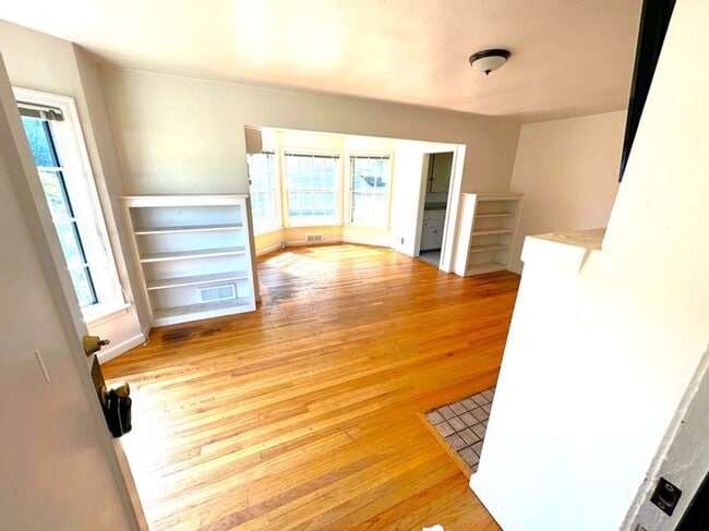 Photo - 136NW21st Unit #1