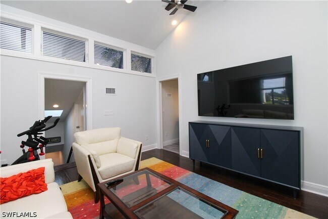 Photo - 2150 Marina Dr