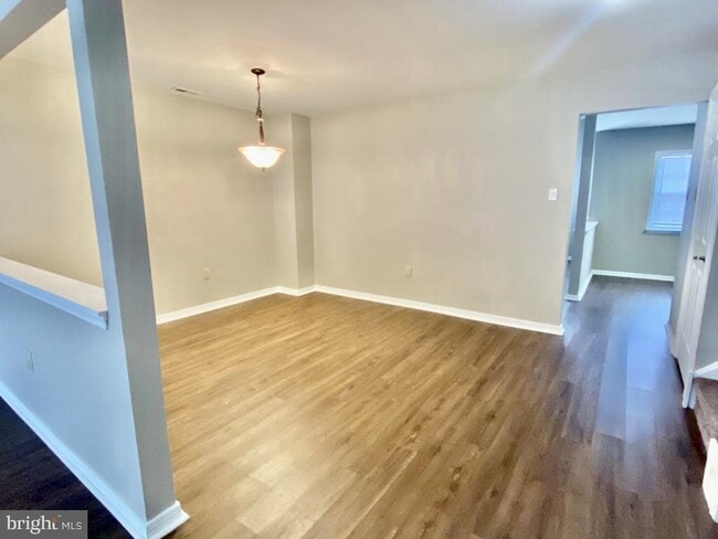 Photo - 25 Sequoia Dr