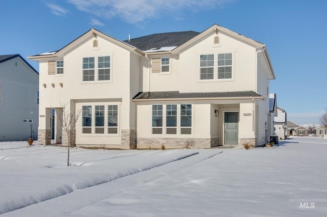 5820 W Striker Ln