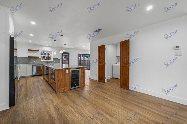 Photo - 7412 Fenton Dr