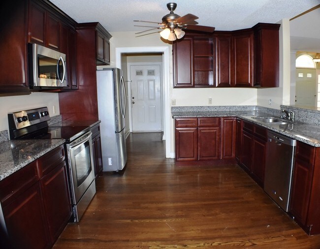 Photo - 1555 Calks Ferry Road