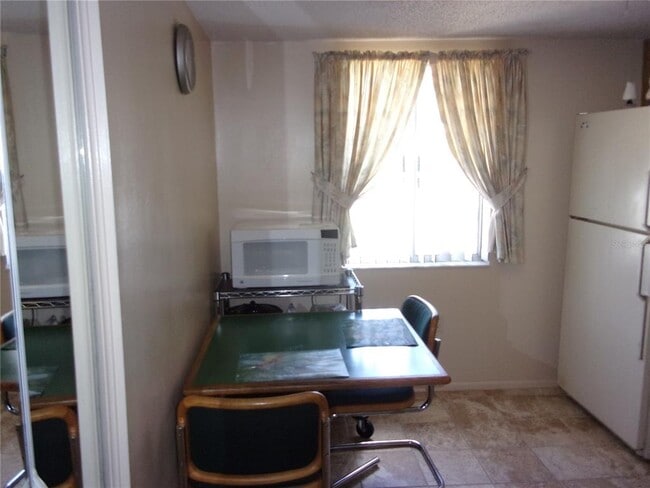 Photo - 216 Cypress Ln