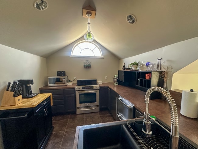 Photo - 288 38th Ave N