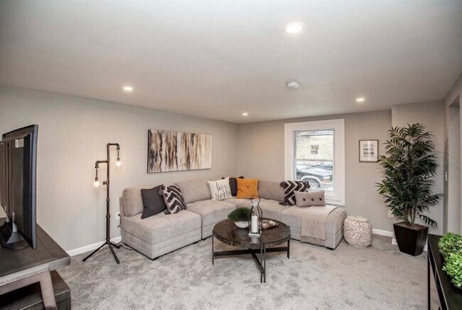 Photo - 4169 Eastern Ave