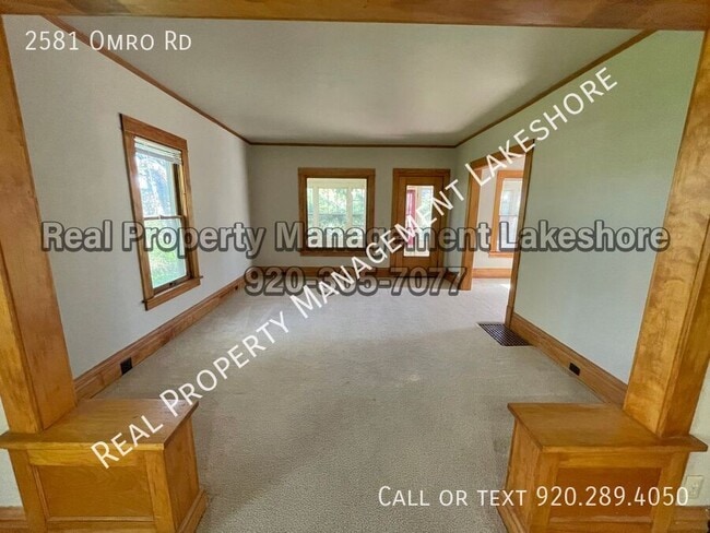 Photo - 2581 Omro Rd