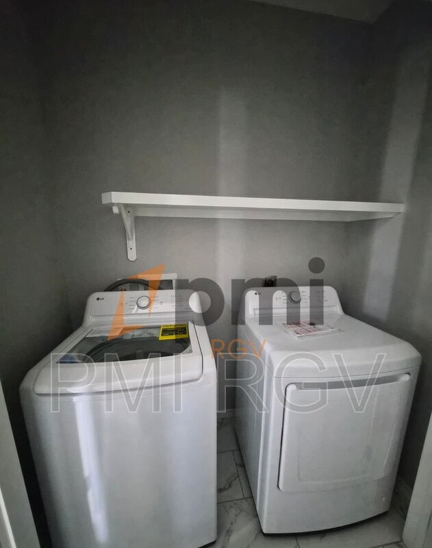 Photo - 2113 Elsham Ave Unit 3