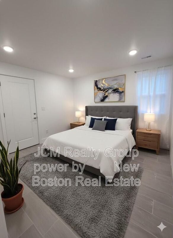 Photo - 139 Marlborough St Unit 4