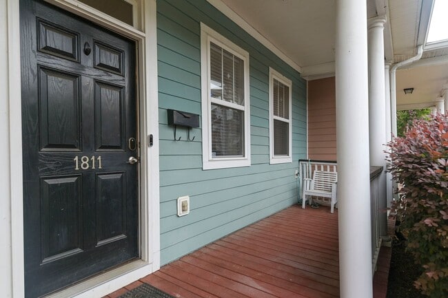 Photo - 1811 Pulaski St