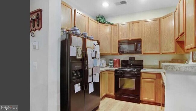 Photo - 2667 Sheffield Hill Way