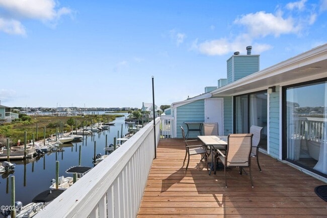 202 Lewis Dr Unit L202