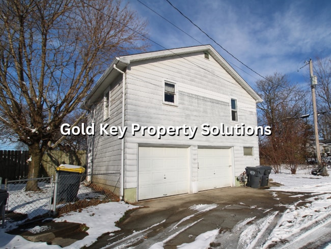 Photo - 2930 Fletcher St Unit 2930 1/2 Fletcher St