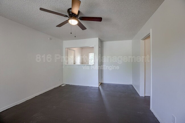 Photo - 10009 Hardesty Ave