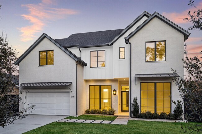 Building Photo - 2711 Eastgrove Ln