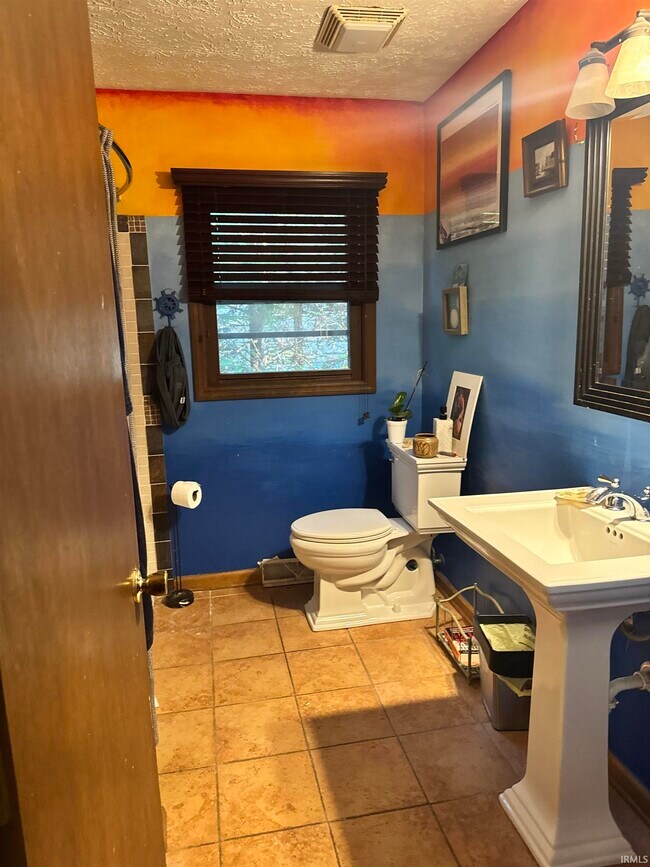 Photo - 1201 S Longwood Dr