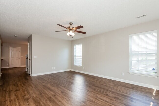 Photo - 4941 Hopewood Ln