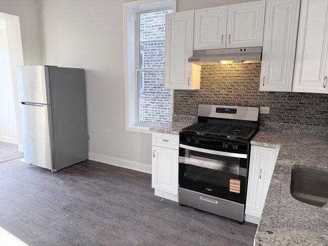 Photo - 2533 S Drake Ave