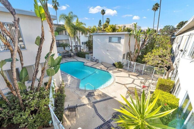 Photo - 11660 Chenault Street,