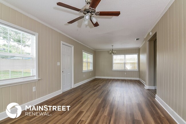 Photo - 510 Longfellow Blvd