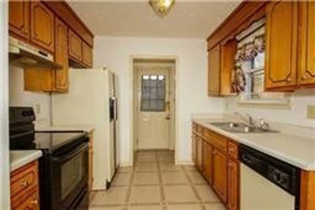 Photo - 309 Andrew Dr