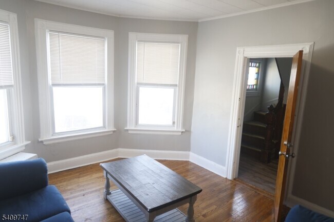 Photo - 241 N 8th St