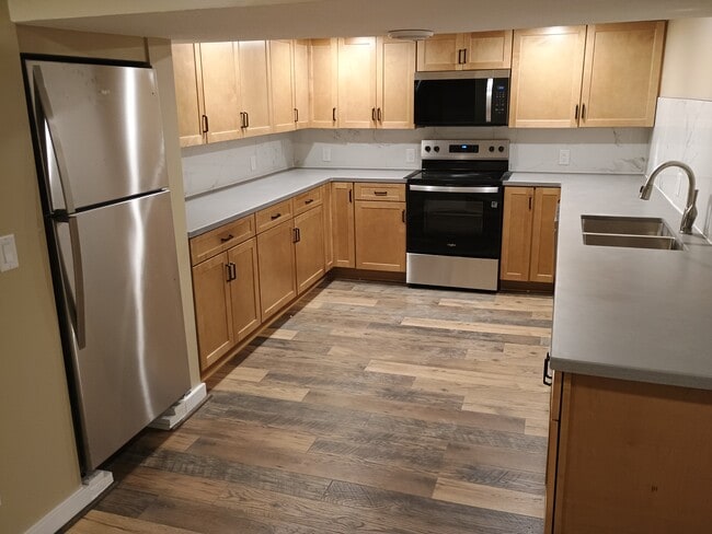 Building Photo - 1935 7th St NW Unit B