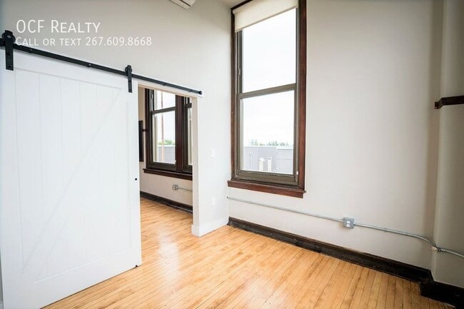 Photo - The Walter George Smith Public School