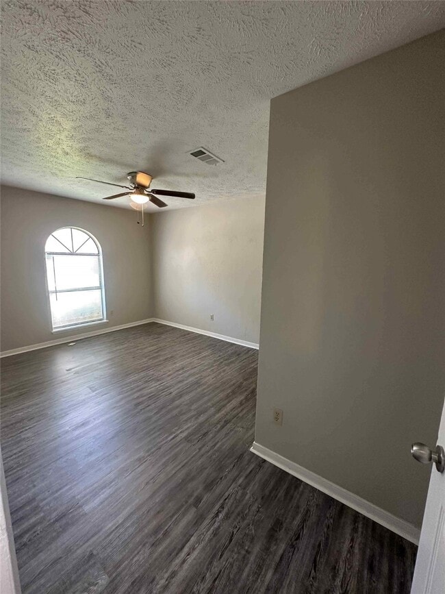 Photo - 6918 Kearney Dr